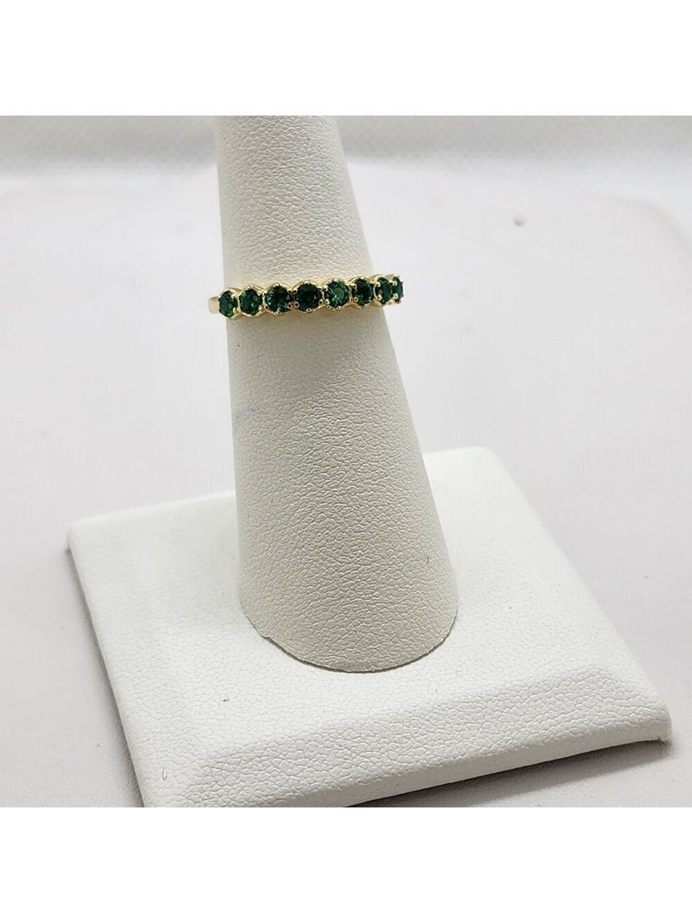 Brand New Sterling Silver 925 Green Gemstones Ring